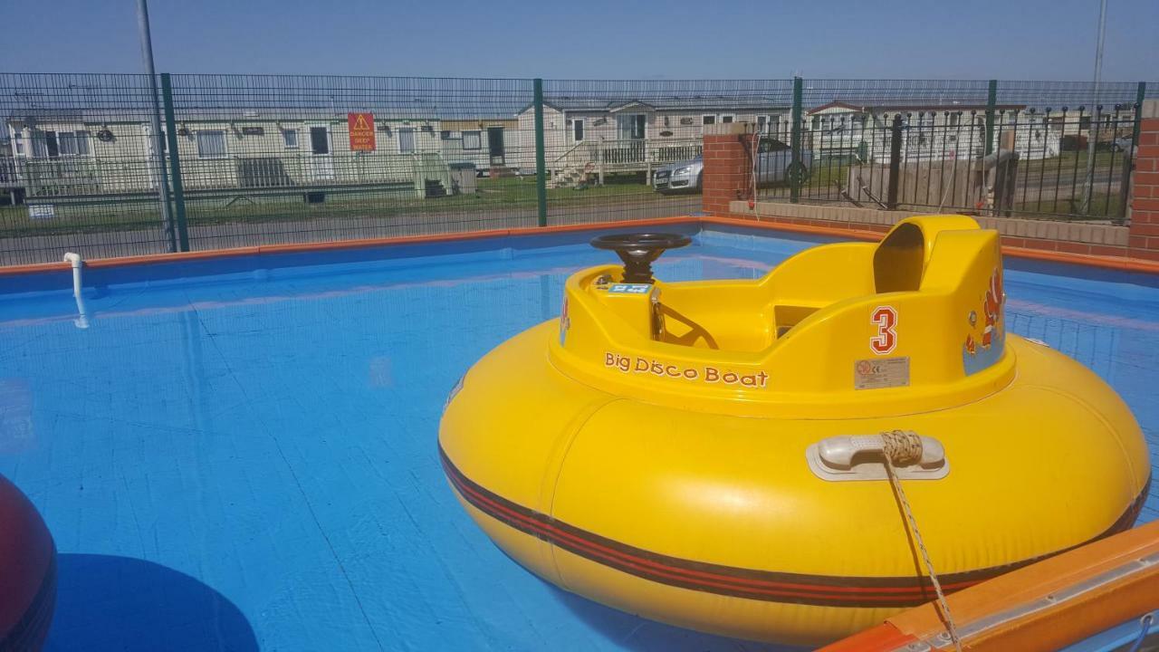 Caravan Beach Holiday Hotell Saint Osyth Exteriör bild