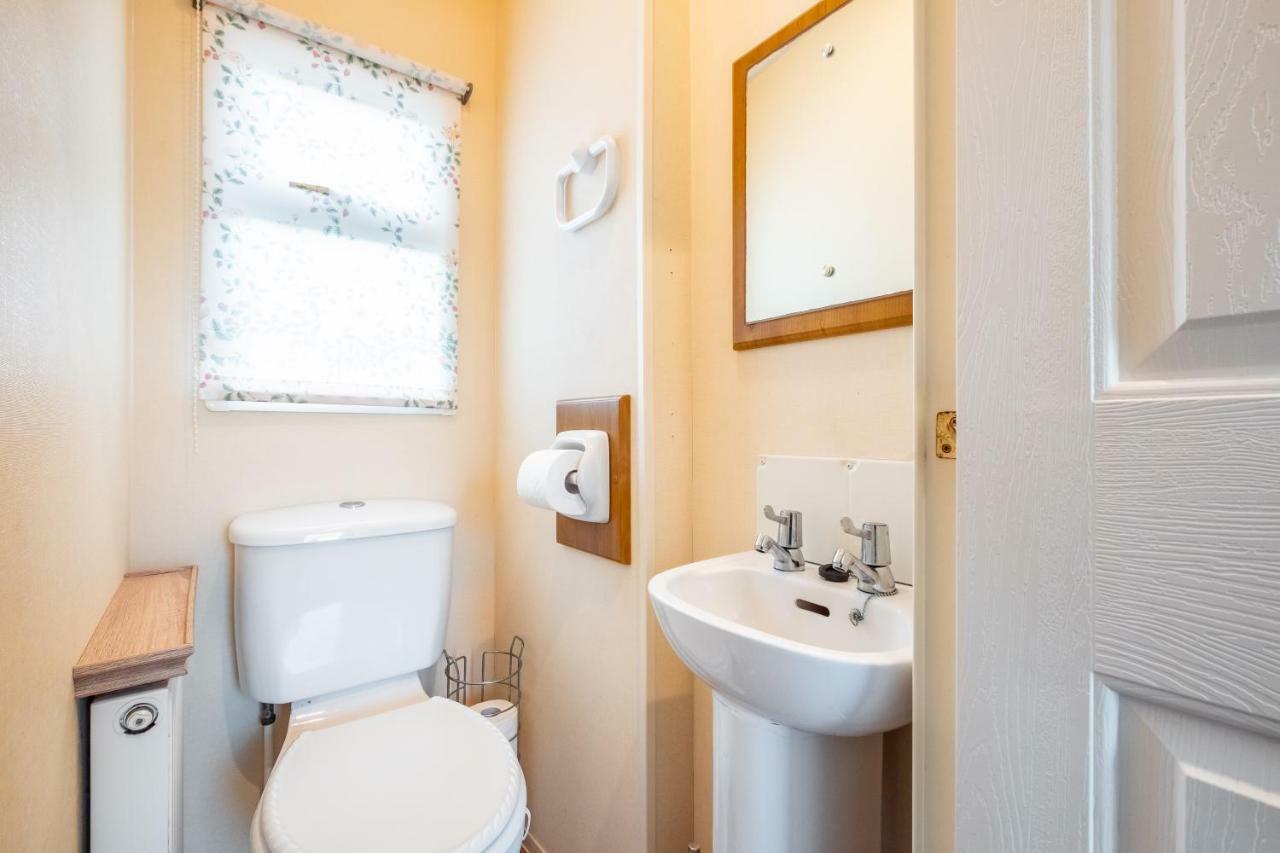 Caravan Beach Holiday Hotell Saint Osyth Exteriör bild