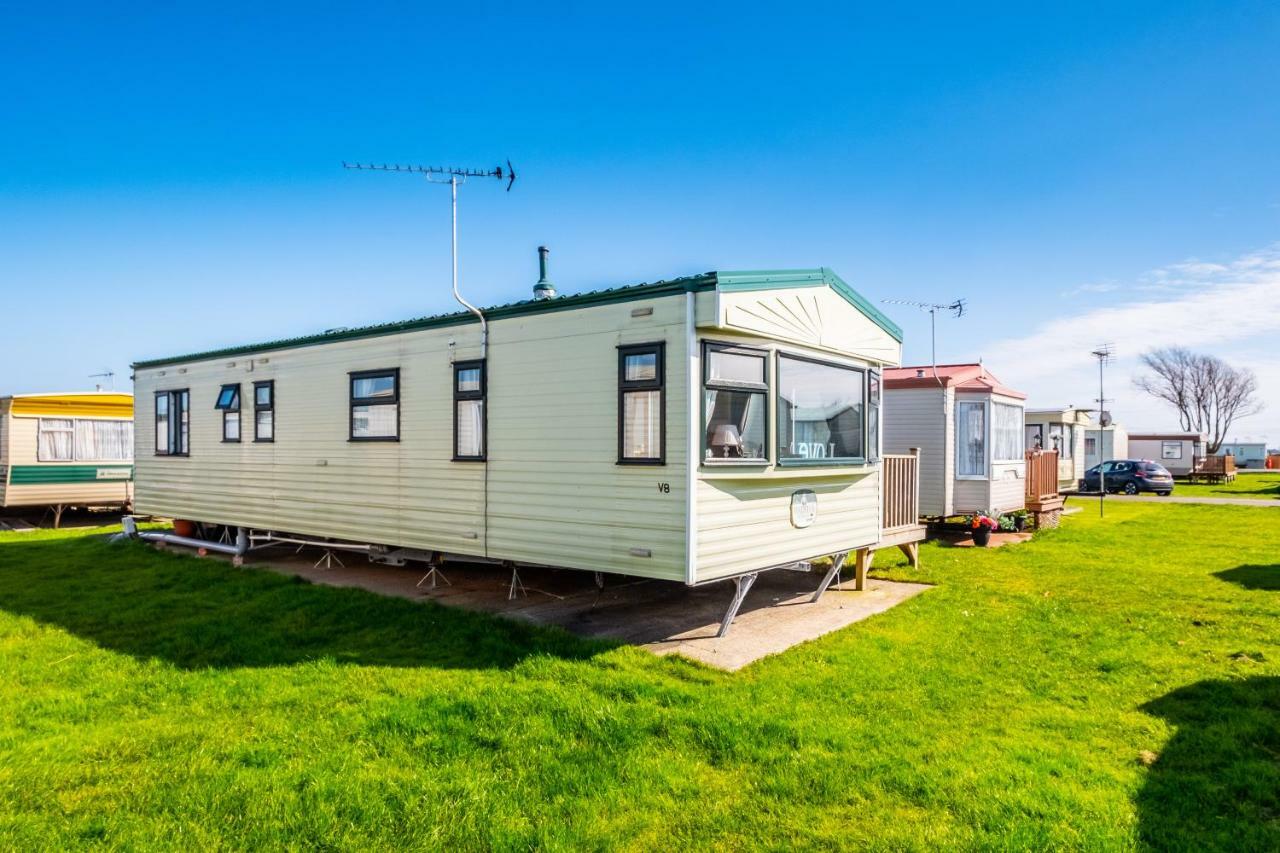 Caravan Beach Holiday Hotell Saint Osyth Exteriör bild